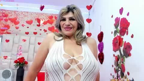 Celeste Lincon online show from May 2, 12:38 am
