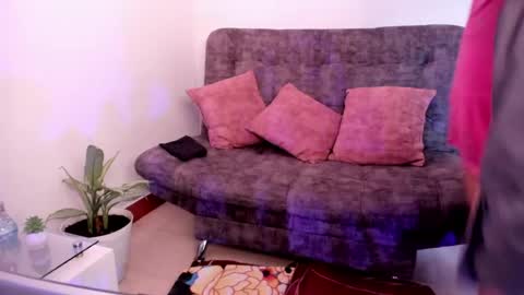 celeste_starsss online show from July 3, 9:41 pm