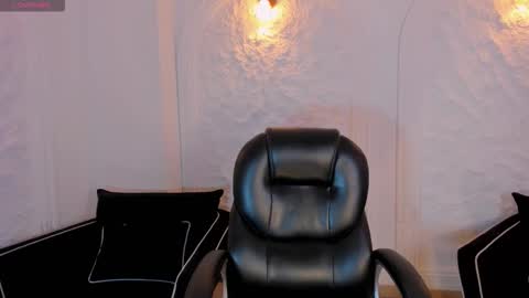 Celeste Moon online show from February 11, 5:11 am