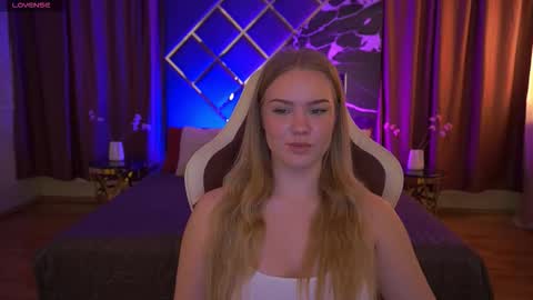 celestenoirr online show from February 24, 7:55 am