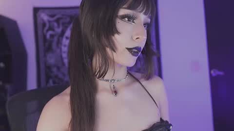   online show from August 8, 2:32 am