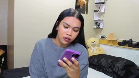 celestinaxisabella online show from May 1, 4:56 pm
