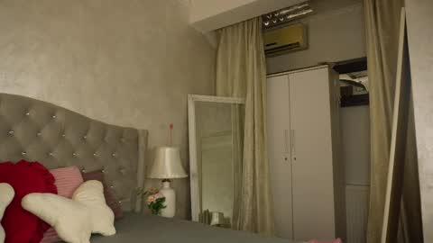 Celine online show from May 4, 5:03 am