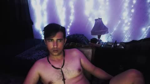 Snapshot of centurionjohnny chatting on October 21, 2:49 am centurionjohnny online show from October 21, 2:49 am