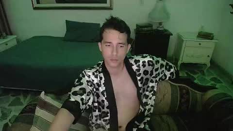 Snapshot of centurionjohnny chatting on December 4, 1:41 am centurionjohnny online show from December 4, 1:41 am