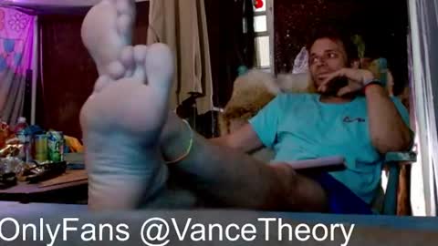 cguffey2284 online show from June 18, 11:43 pm