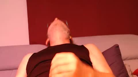 ch_lion online show from April 11, 1:32 am