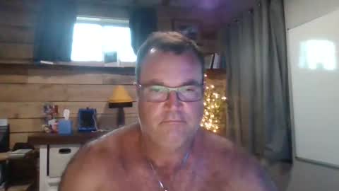 chadmichaell online show from May 18, 12:53 am