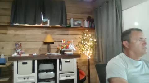 chadmichaell online show from May 7, 11:10 pm