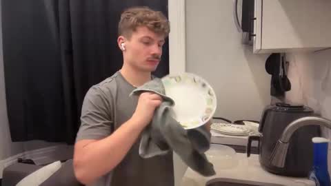 ChadTitan online show from November 23, 1:25 am