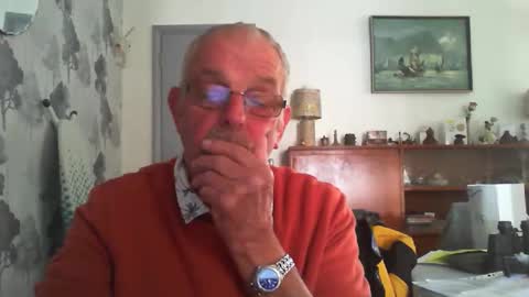Champers online show from April 30, 8:41 am