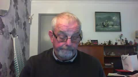 Champers online show from December 17, 2:24 pm