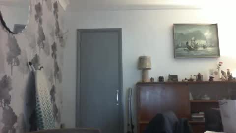 Champers online show from February 23, 3:14 pm