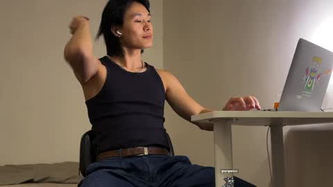 chan_pak online show from June 2, 11:07 pm
