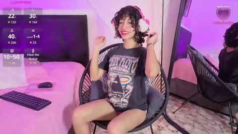 Channel online show from January 8, 1:17 pm