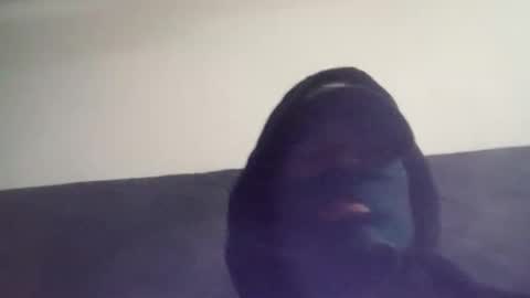 Elvergonzalez online show from December 18, 3:13 am