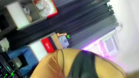 chantal_fuck online show from January 6, 1:42 am