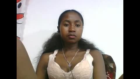 chantale483461 online show from April 22, 5:36 am