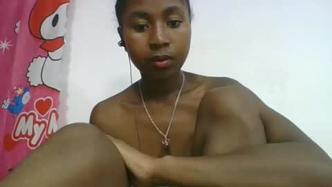 chantale483461 online show from April 23, 5:37 am
