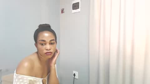 chantel87_ online show from November 29, 8:22 am