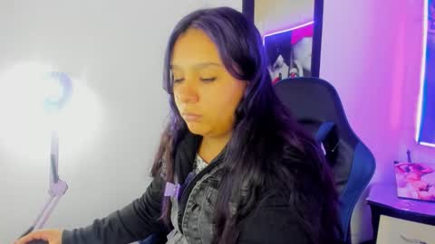 charis 2 online show from February 5, 8:12 pm