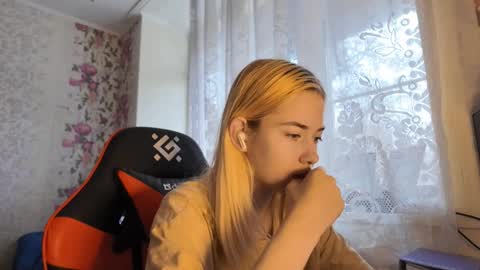 Nancy online show from November 13, 8:06 am