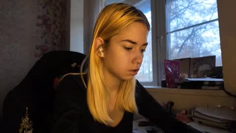 Nancy online show from December 1, 7:28 am