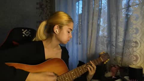 Nancy online show from November 4, 7:32 am