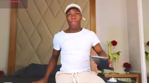charlesbrown_ online show from July 4, 2:54 pm