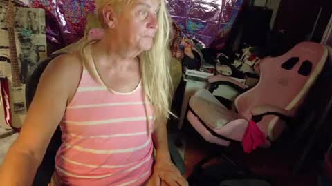 Charli online show from July 18, 2:35 am