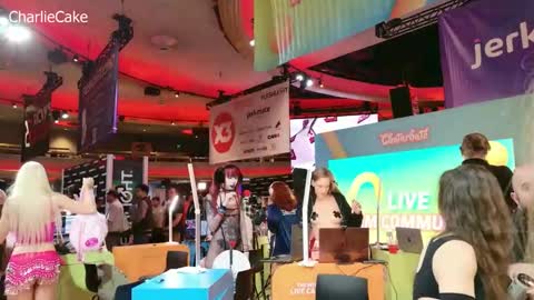 Charlie Cake online show from January 17, 11:46 pm