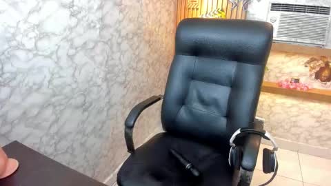 Charlie online show from October 21, 1:05 pm