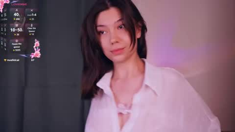 Yumi online show from April 30, 8:57 pm