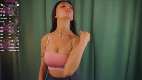 Yumi online show from June 17, 8:08 am