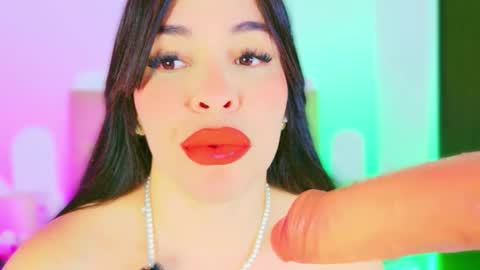 Charloott Evans online show from January 7, 11:54 pm