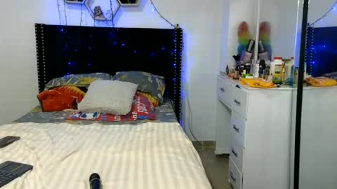 charlotte_027 online show from June 19, 9:15 am