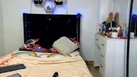 charlotte_027 online show from July 18, 4:58 am