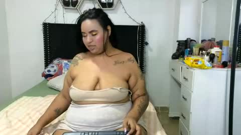 charlotte_027 online show from July 7, 6:47 am