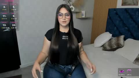 Charlotte Mayers online show from April 25, 12:51 pm