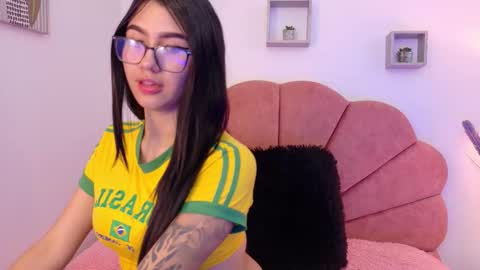 Charlotte  online show from November 10, 8:22 pm