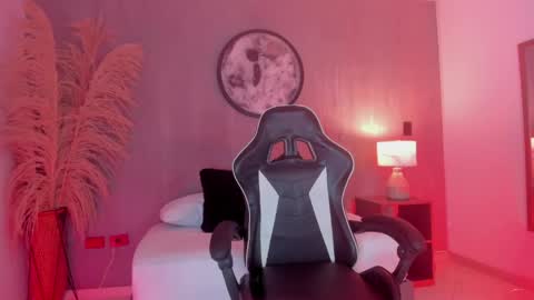 Charlottee online show from May 23, 2:51 am