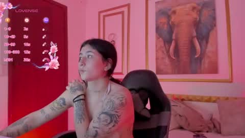 Charlottee online show from July 2, 2:20 am