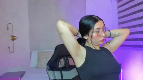Charlottee online show from May 20, 2:08 am