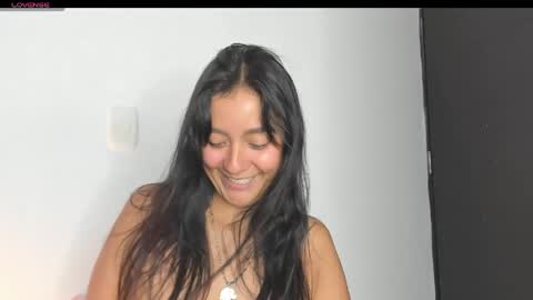 charlottekiss99 online show from June 3, 2:33 pm