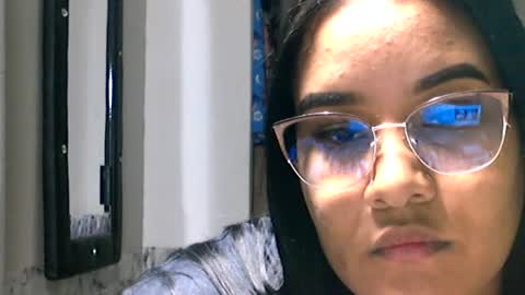 charlottequeen_21 online show from June 25, 3:03 am