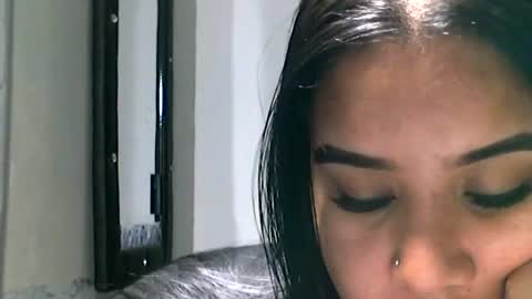 charlottequeen_21 online show from June 25, 7:08 pm