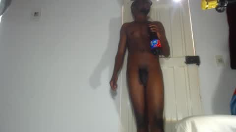 charly_vergonti_ online show from March 1, 2:34 pm