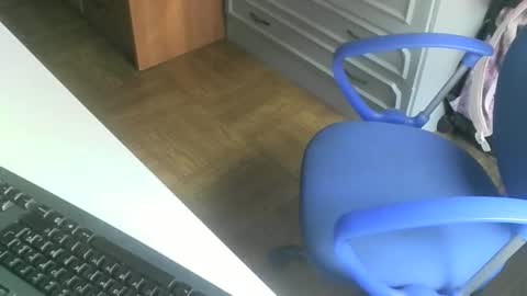 charly online show from April 27, 6:33 am