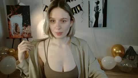 Michelle  online show from November 24, 6:45 am