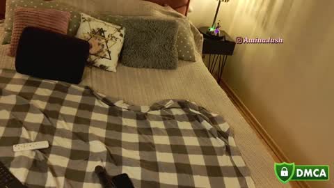 insta  online show from December 26, 11:46 pm